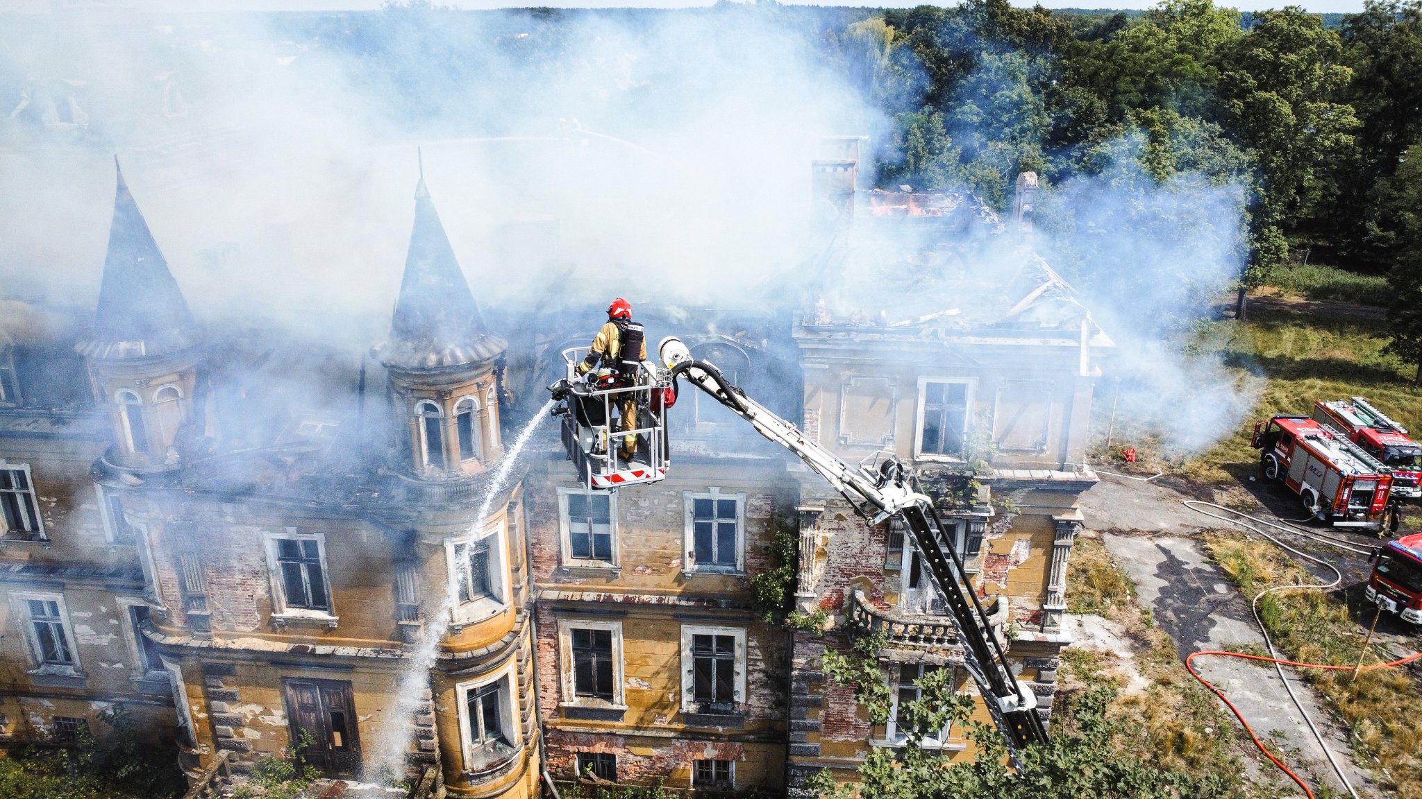 Pożar pałacu Jelcz-Laskowice