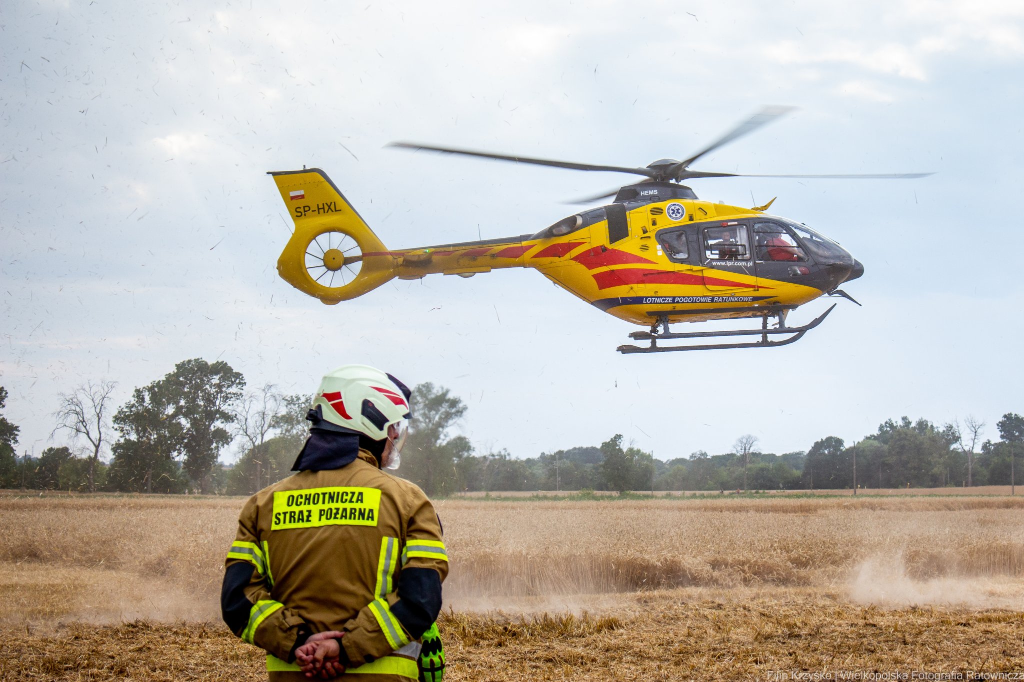 Z ziemi i z powietrza...